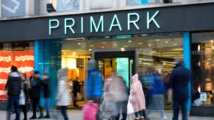 primark apre negozio milano e-commerce