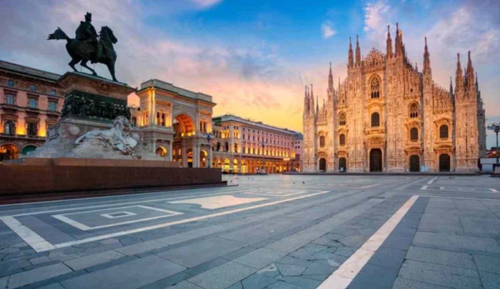 Piazza Duomo a Milano (Depositphotos)